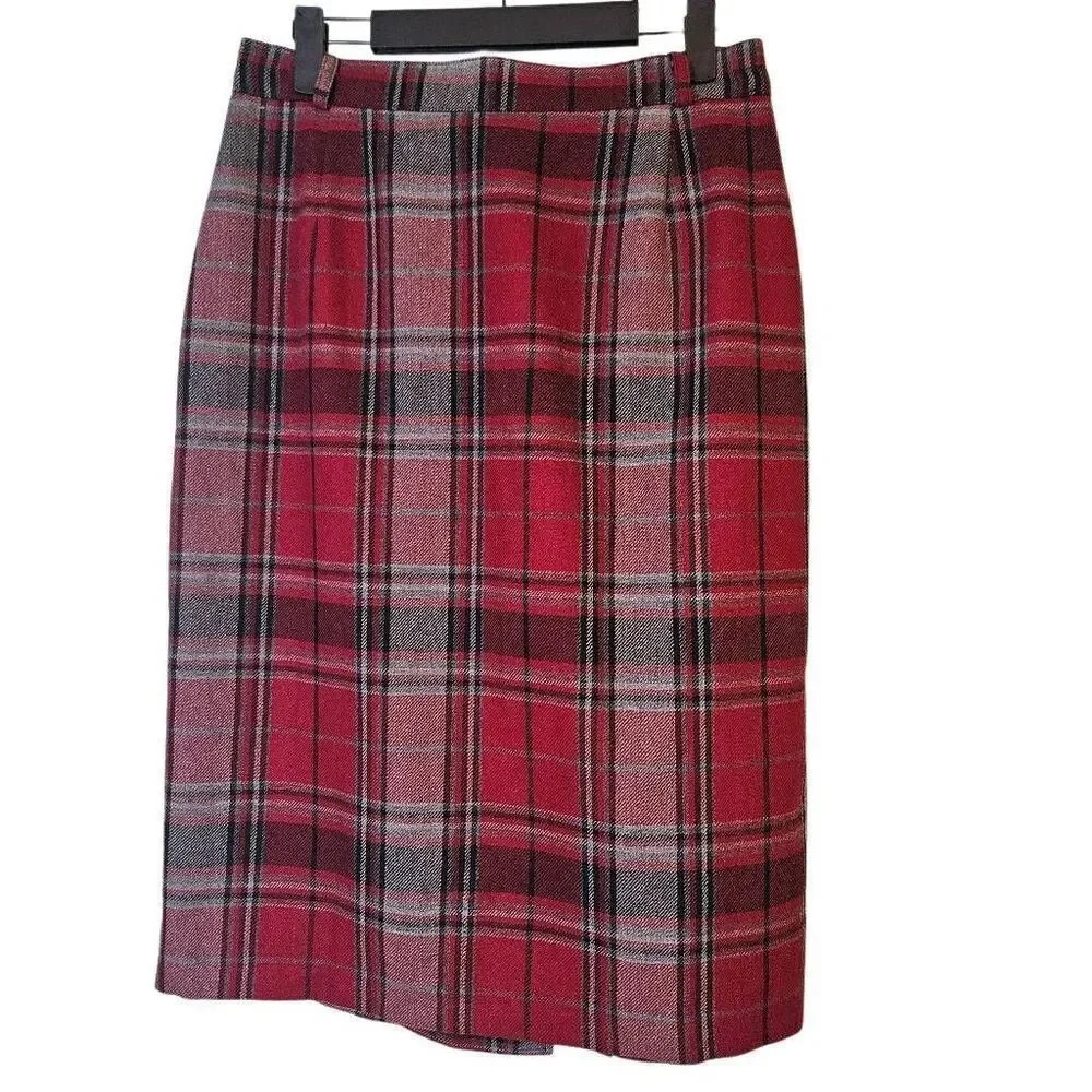 Nygard Collections wool blend red/grey plaid skirt. Size 12.